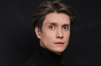 Сегодня День Рождения отмечает артист "Et Cetera" Максим Ермичев