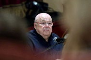 /news/rossiyskaya-gazeta-aleksandr-kalyagin-vyskazalsya-ob-ukhode-zaslavskogo-s-posta-rektora-gitisa/