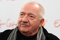 /mobile/news/segodnya-den-rozhdeniya-otmechaet-nar-art-sssr-teatralnyy-rezhisser-robert-sturua__11/