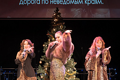 /mobile/news/prednovogodniy-vecher-v-teatre-et-cetera/