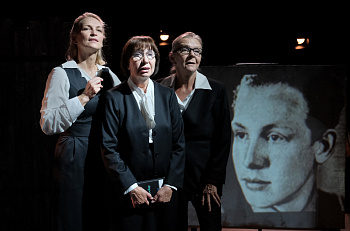 22 июня в День памяти и скорби мы играем спектакль "БЫТЬ!" по военным воспоминаниям И.Смоктуновского