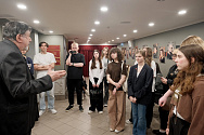 /news/proekt-teatr-frontu-posvyashchennyy-80-letiyu-pobedy/
