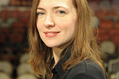 /mobile/news/s-dnem-rozhdeniya-pozdravlyaem-aktrisu-et-cetera-natalyu-balandinu_1/