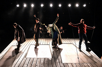 Сегодня мы играем 50-й спектакль «#Осторожнобасни»!