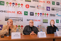 /news/11-iyunya-sostoyalas-press-konferentsiya-posvyashchennaya-bolshim-gastrolyam-teatra-et-cetera/