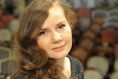 /mobile/news/segodnya-yubileynyy-den-rozhdeniya-otmechaet-zasl-art-rf-olga-belova/