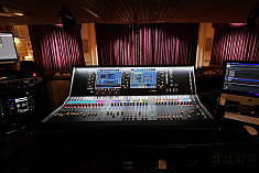 /mobile/news/vakansiya-v-et-cetera-v-nash-teatr-trebuetsya-zvukorezhisser_1/